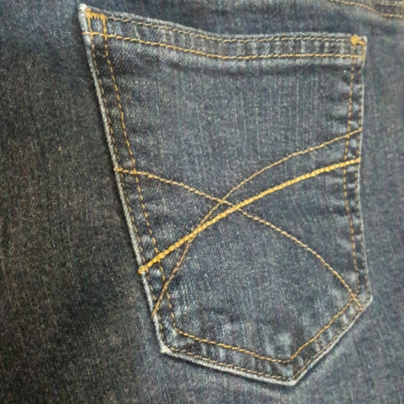 Spirit Crop Tommy Hilfiger Dark Wash Jeans (10) - Picture 5 of 10